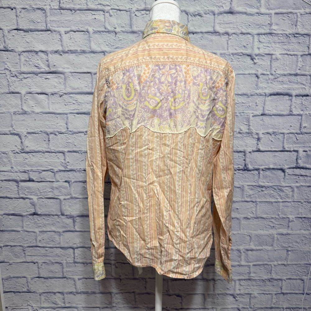 Twenty X tailored fit button up shirt. Size M